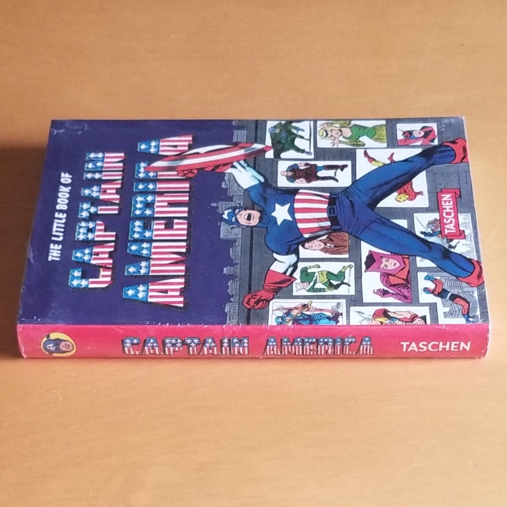 Taschen – Captain America (2017) - Picture 3 of 9